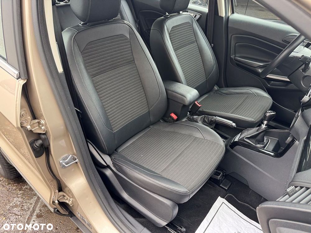 Ford EcoSport - 13