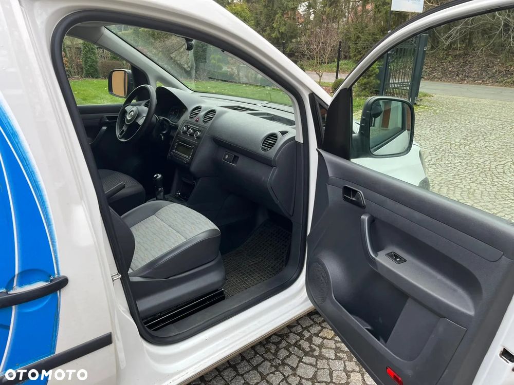 Volkswagen Caddy - 10