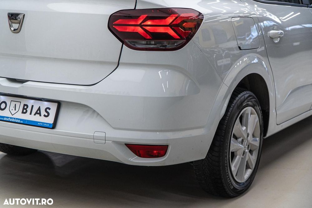 Dacia Logan TCe 90 MT6 Prestige - 38