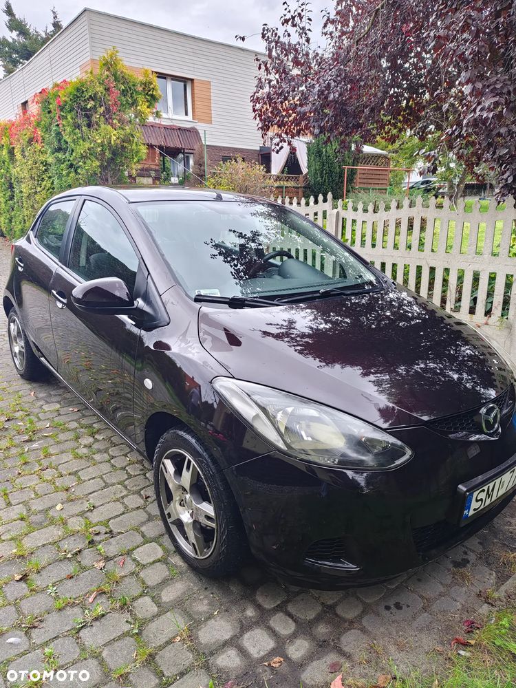 Mazda 2 2008 photo 2