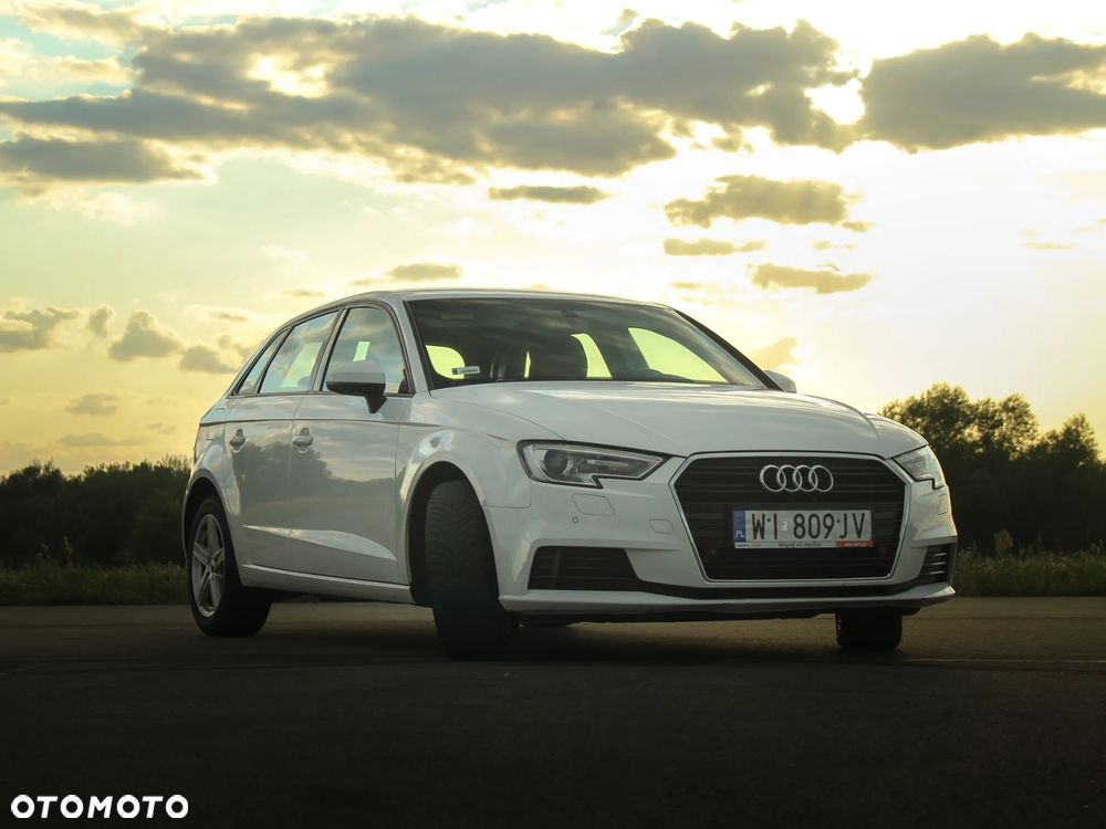 Audi A3 Sportback 35 TFSI S tronic - 1