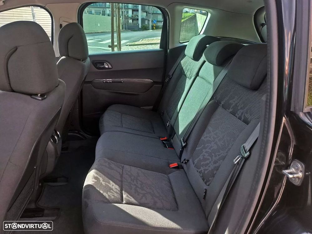 Peugeot 3008 2.0 HDi Hybrid4 - 12