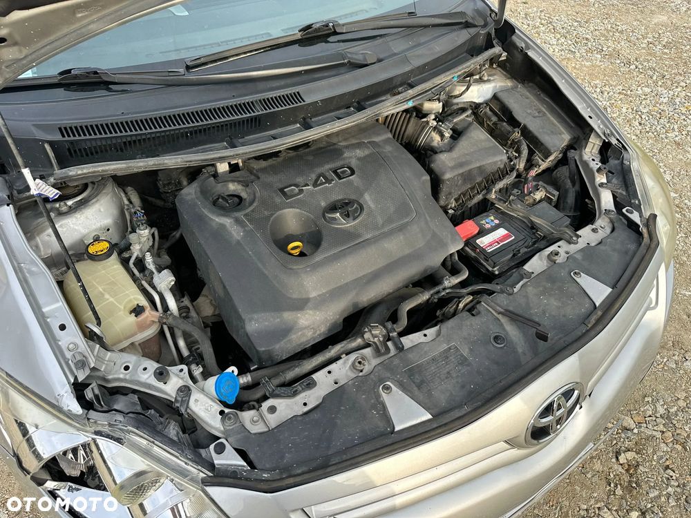 Toyota Auris 1.4 D-4D - 22