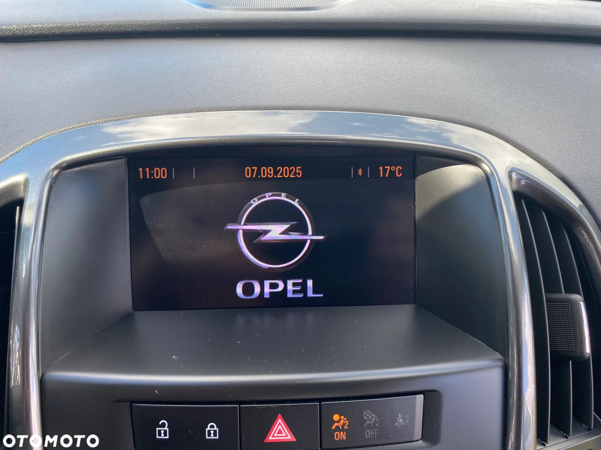 Opel Astra 2.0 CDTI Exklusiv - 16