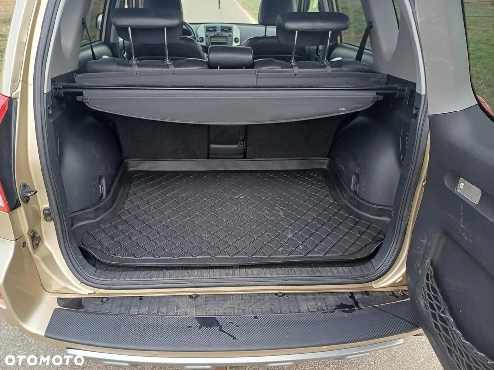 Toyota RAV4 2.0 4x4 Life - 28