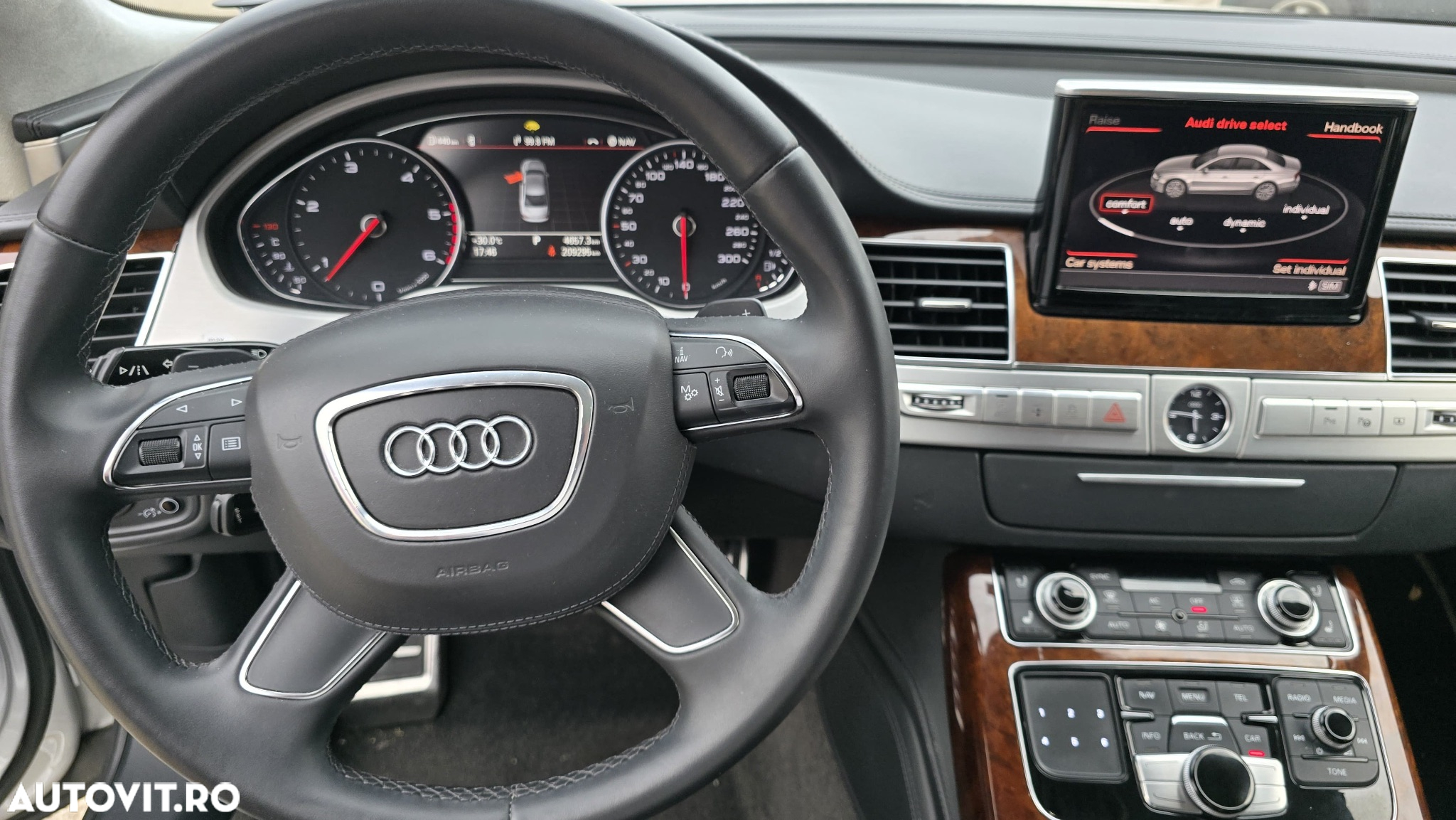 Audi A8 3.0 TDI DPF quattro Tiptronic Langversion - 9