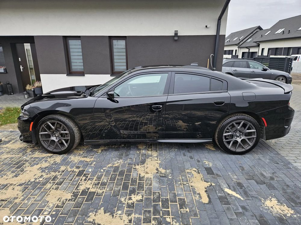 Dodge Charger 5.7 R/T Daytona - 4
