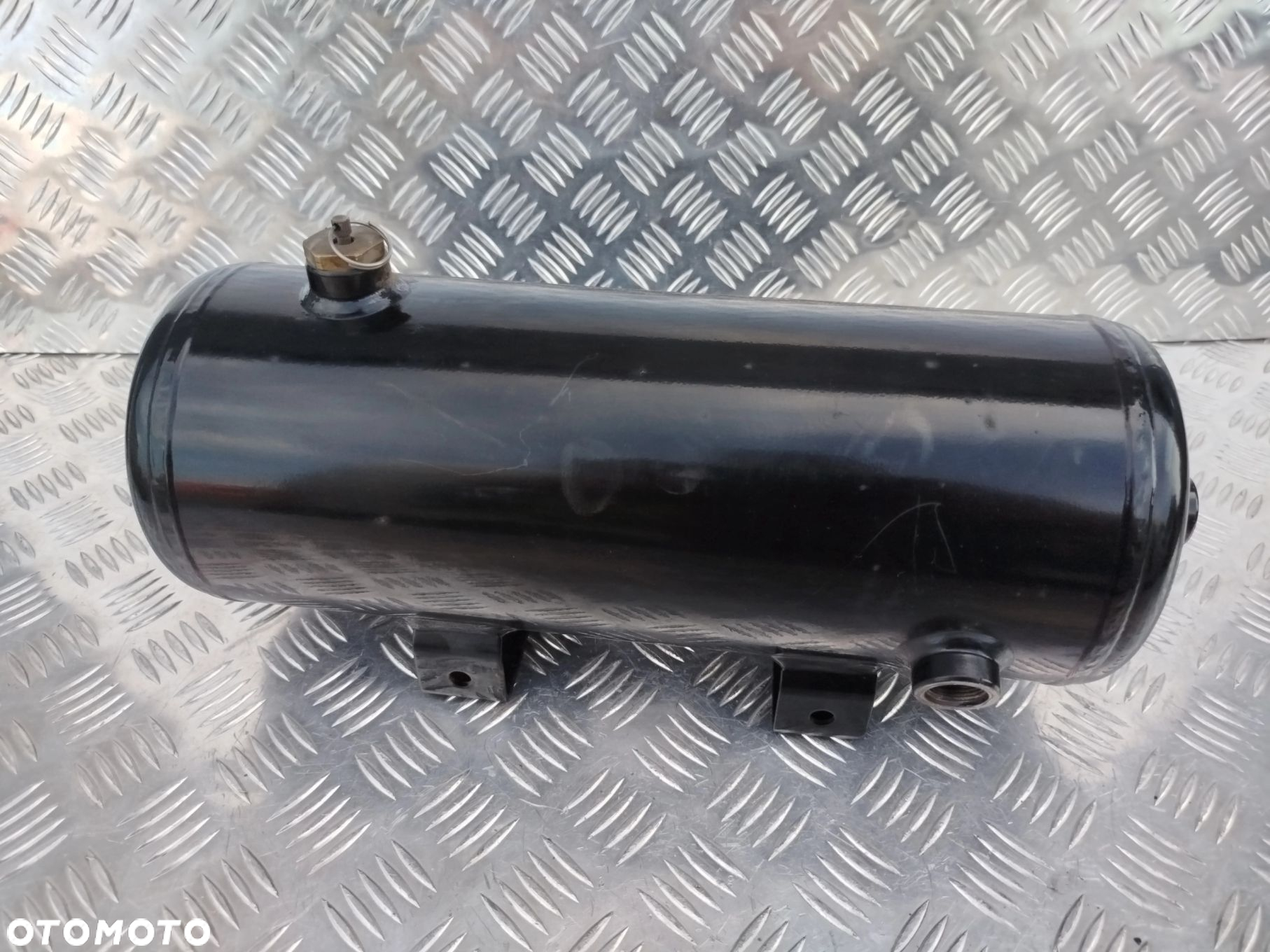 BUTLA ZBIORNIK POWIETRZA DAF NGD XF XG XG+ - 2