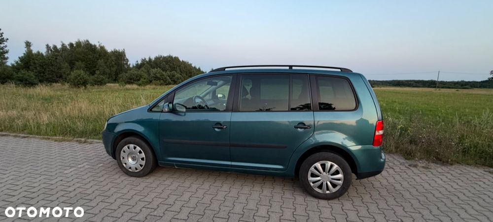 Volkswagen Touran - 5