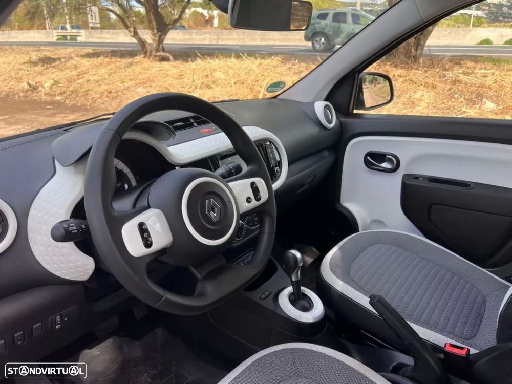 Renault Twingo Z.E. 22 Intens - 20