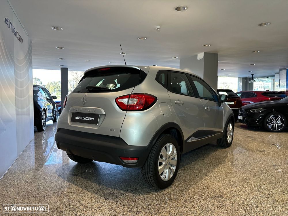 Renault Captur dCi 90 EDC Dynamique - 28