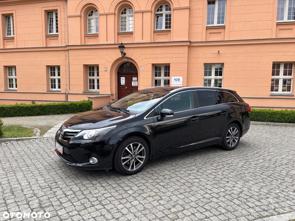 Toyota Avensis 2.2 D-CAT Sol