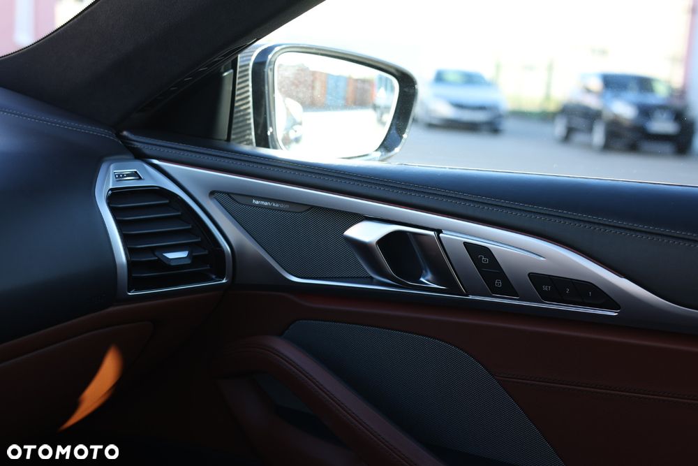 BMW Seria 8 - 28