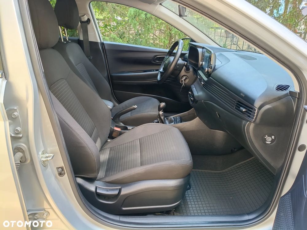 Hyundai i20 1.2 Cool - 10