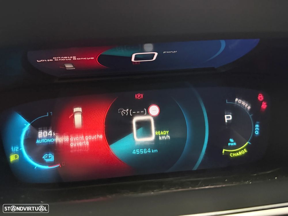 Peugeot e-208 50 kWh GT - 10