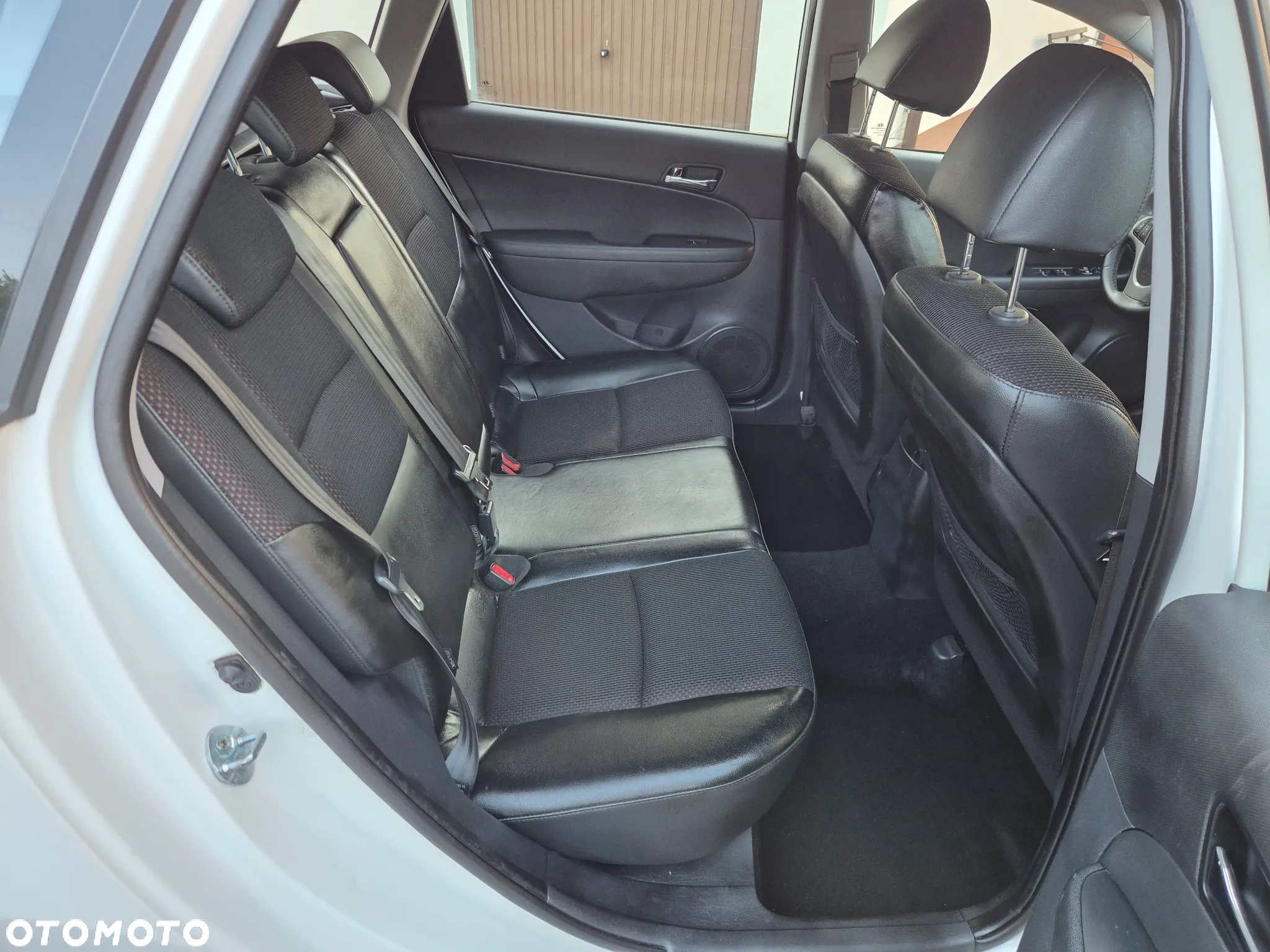 Hyundai i30 i30cw 1.6 CRDi Edition 20 - 21
