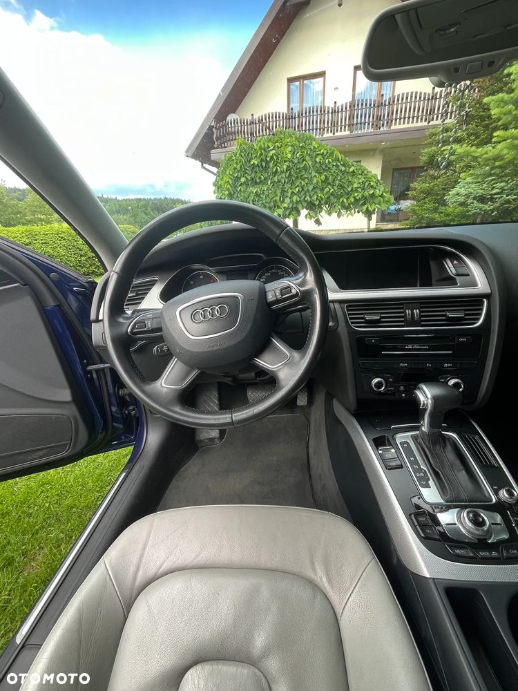 Audi A4 Limousine - 9