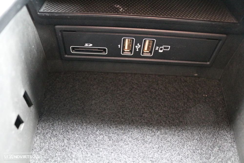 Mercedes-Benz C 300 de T 9G-TRONIC AMG Line - 26