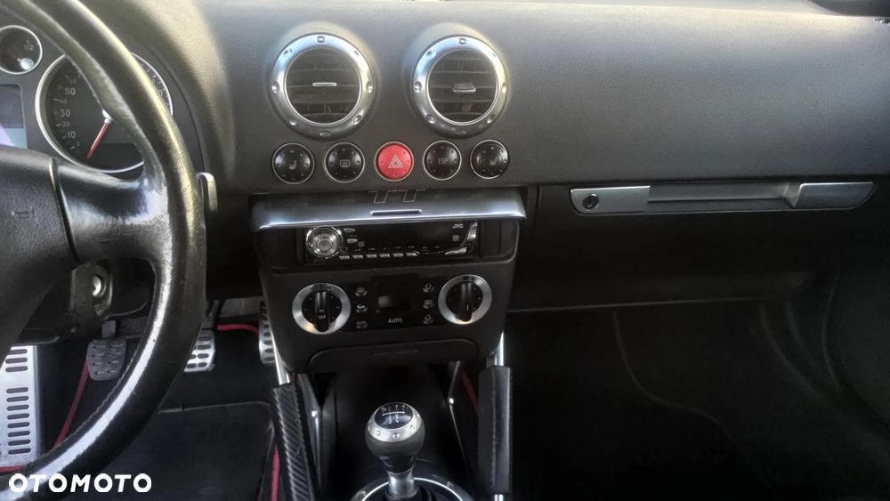 Audi TT Coupé 1.8T - 11