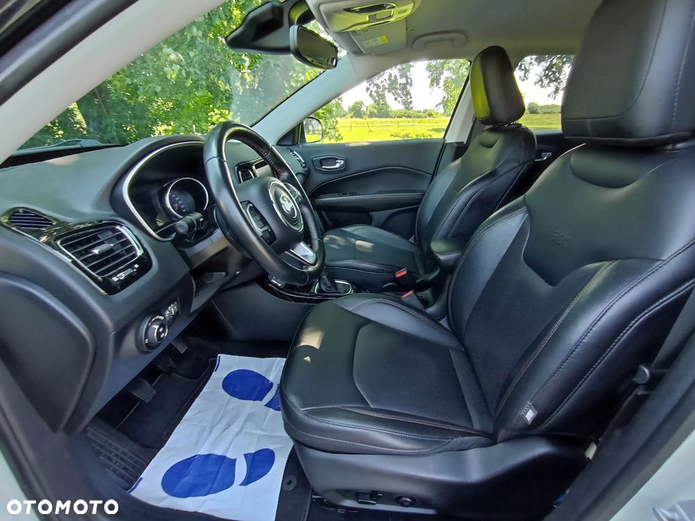 Jeep Compass - 19