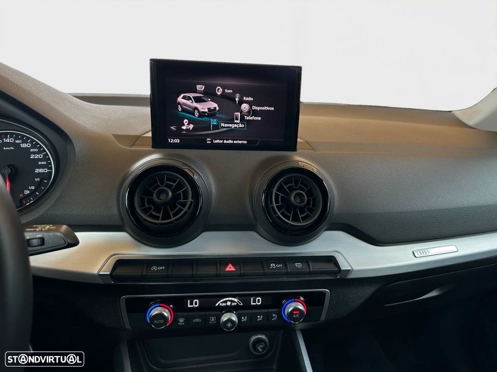Audi Q2 1.0 TFSI Design — fotografia 12