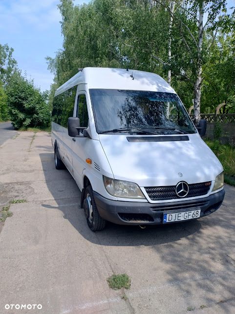 Mercedes-Benz Sprinter - 1