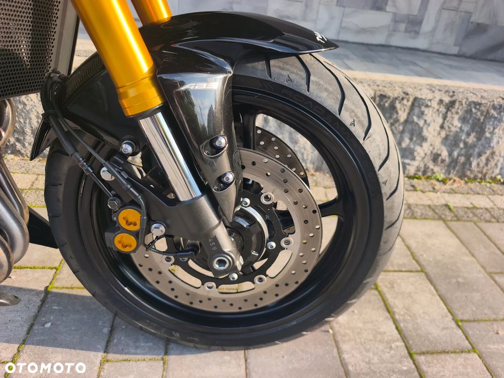 Yamaha FZ8 - 9