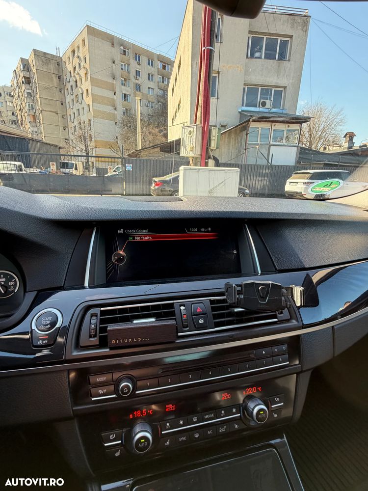 BMW Seria 5 520d Aut. - 7