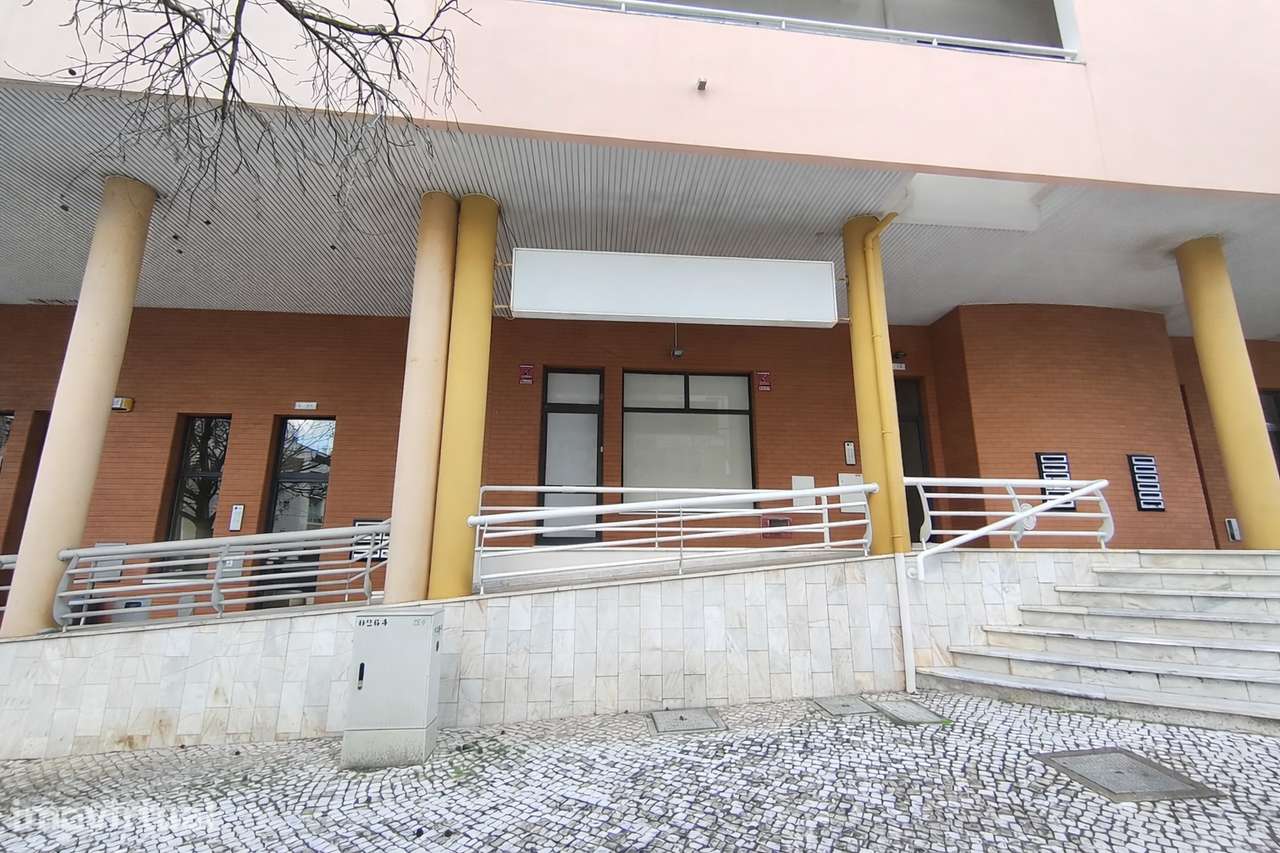 Loja  Venda em Torres Novas (São Pedro), Lapas e Ribeira Branca,Torres - Grande imagem: 2/16