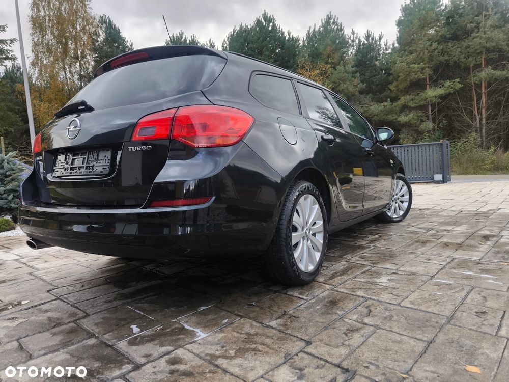 Opel Astra 1.4 Turbo 150 Jahre - 7