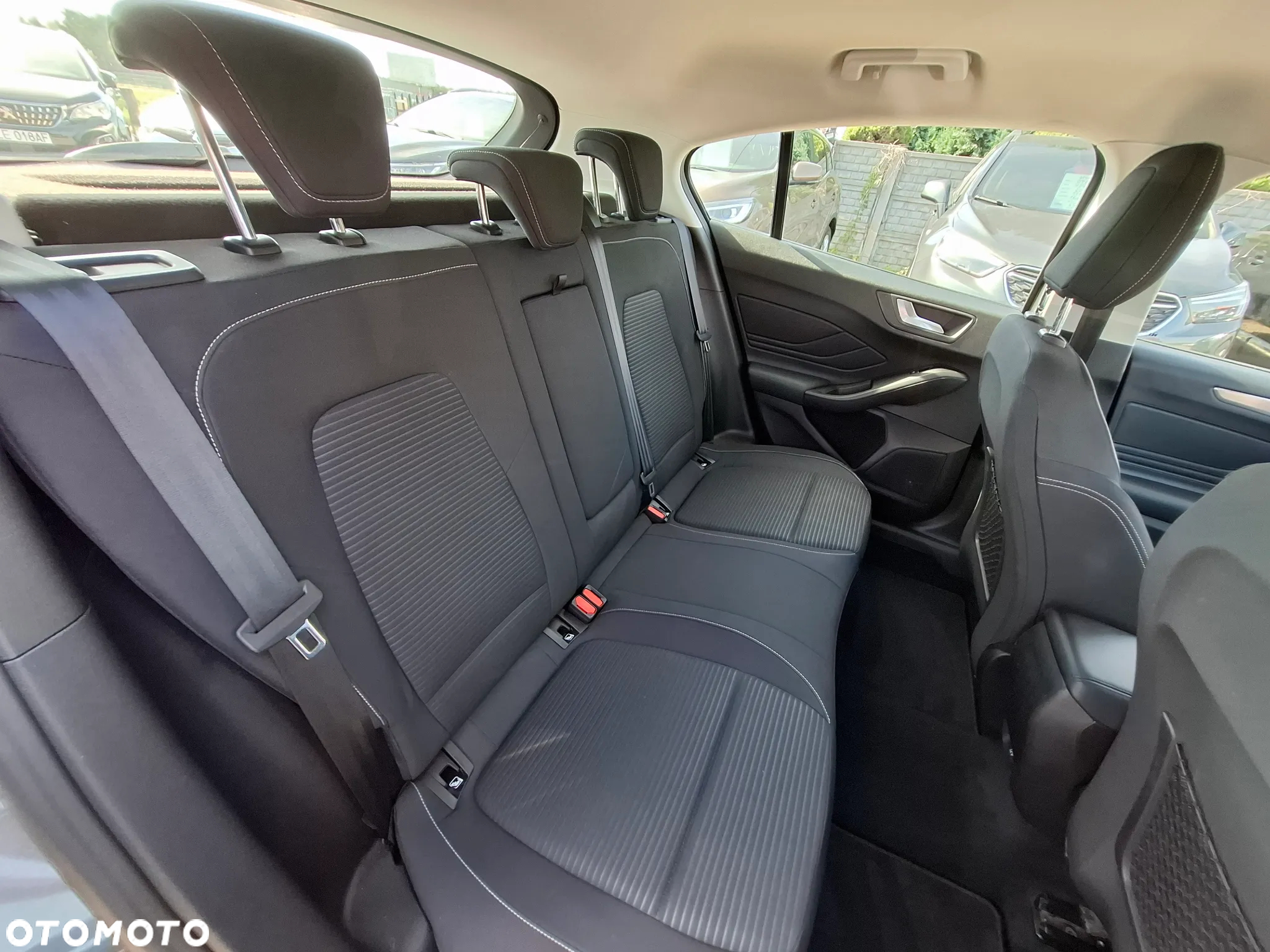 Ford Focus 1.5 EcoBlue Start-Stopp-System TITANIUM STYLE - 16