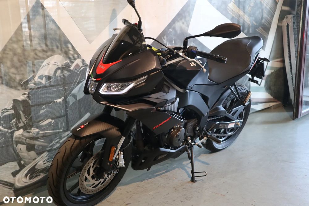 Aprilia Tuono - 2