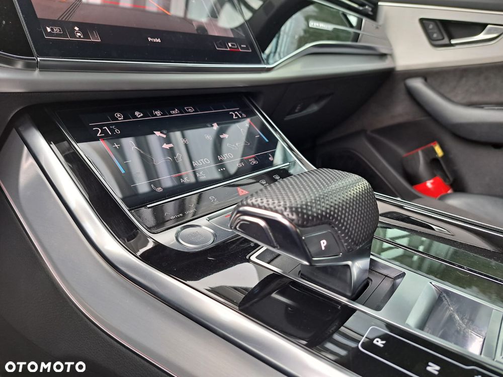 Audi Q8 - 14