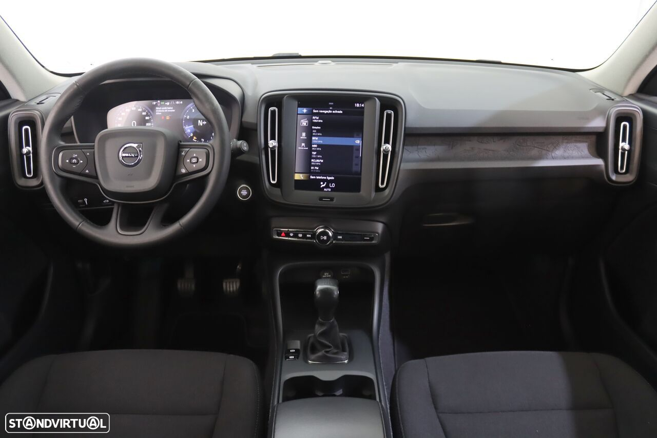 Volvo XC 40 1.5 T2 Momentum Core - 6