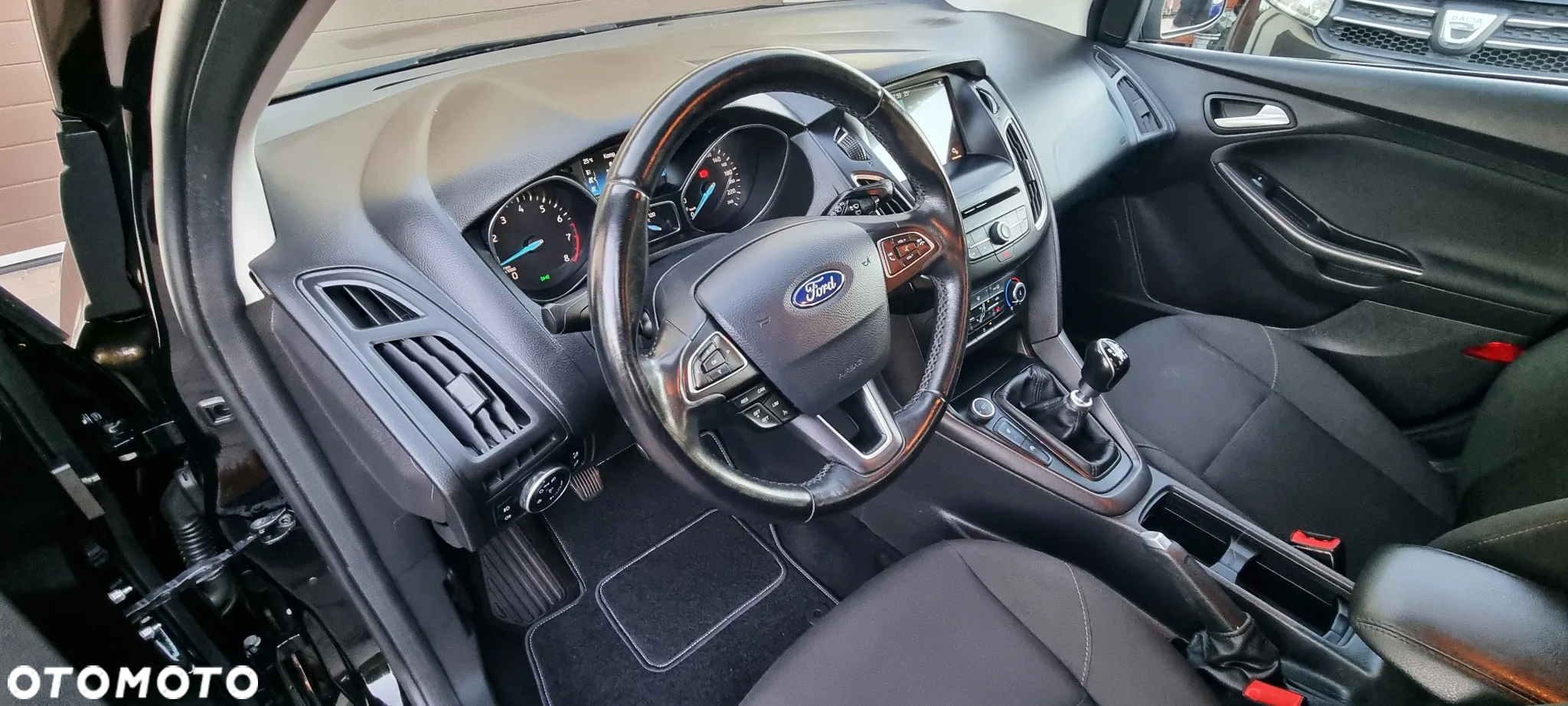Ford Focus - 13