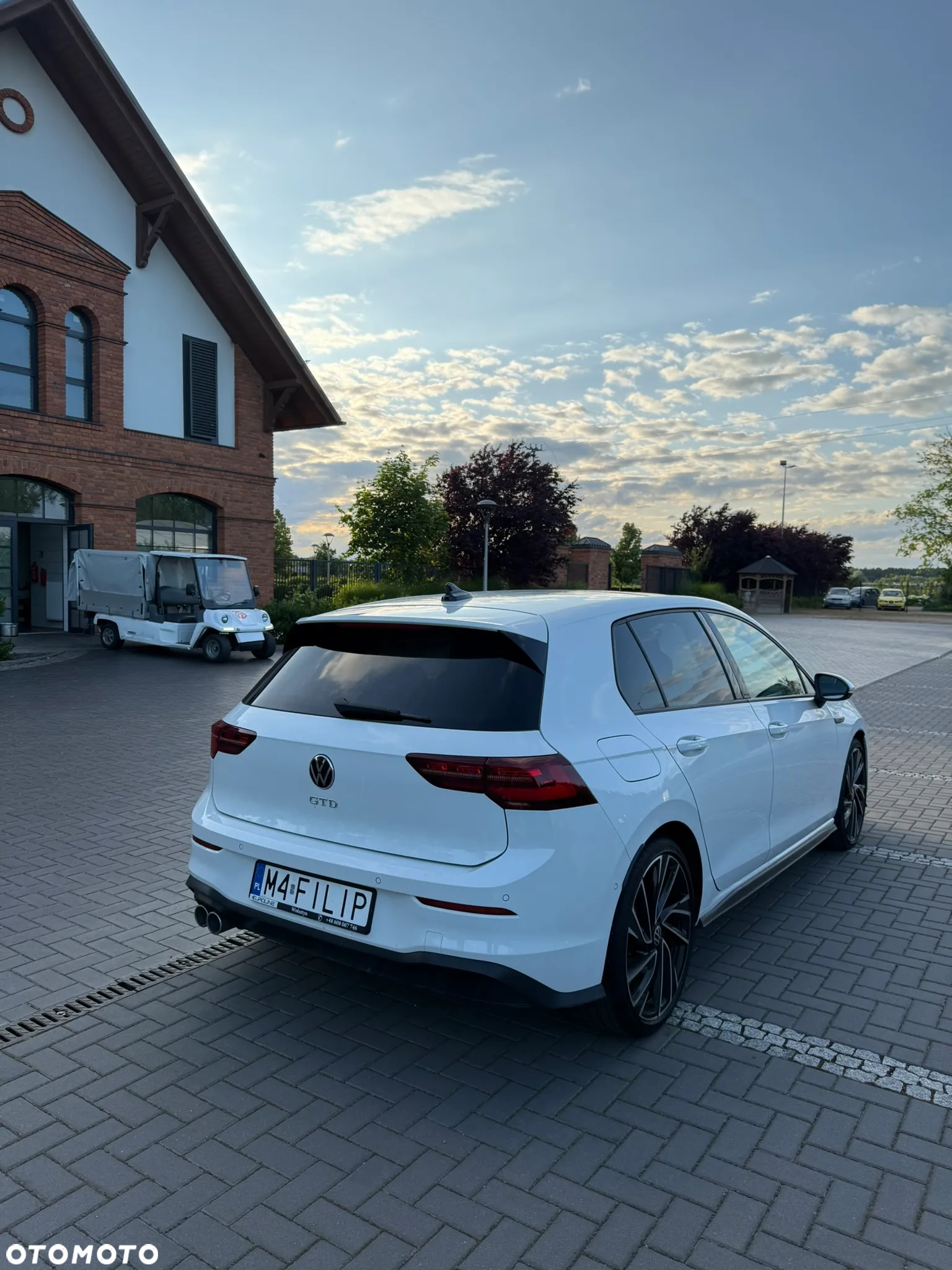 Volkswagen Golf 2.0 TDI SCR DSG GTD - 4
