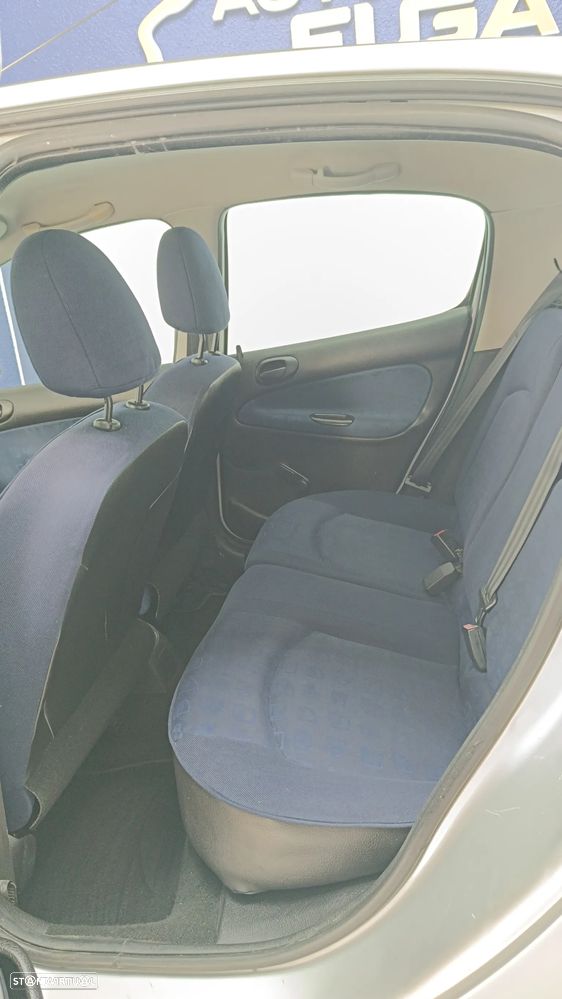 Peugeot 206 1.1 Color Line - 8