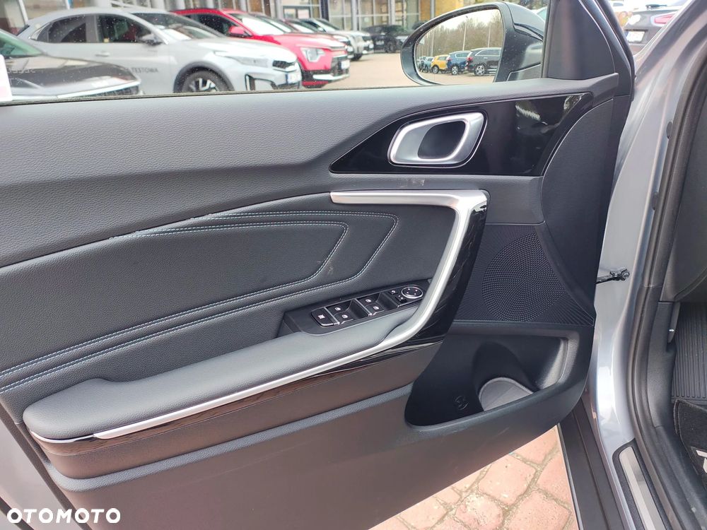 Kia XCeed 1.6 T-GDI Tribute DCT - 17