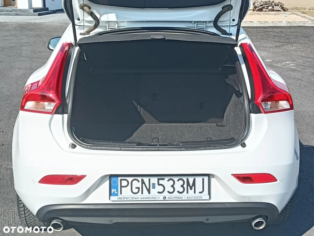 Volvo V40 - 10