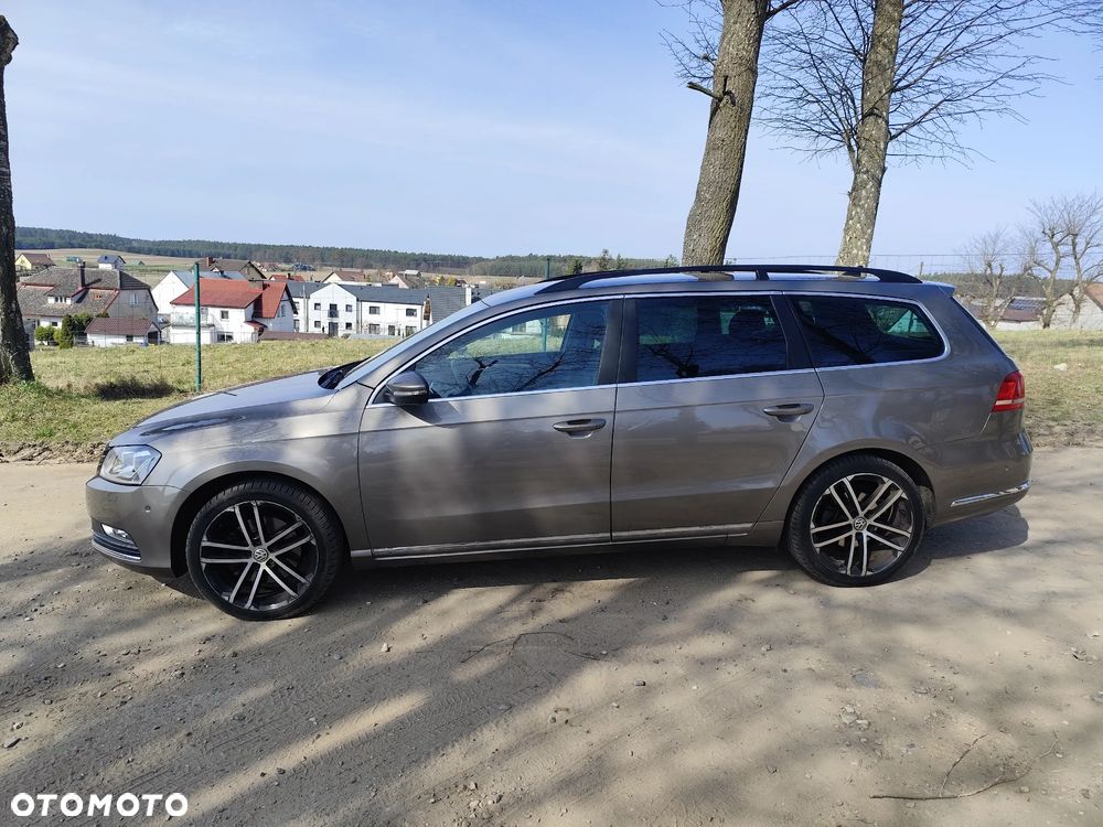 Volkswagen Passat 2.0 TDI Sportline DSG - 19