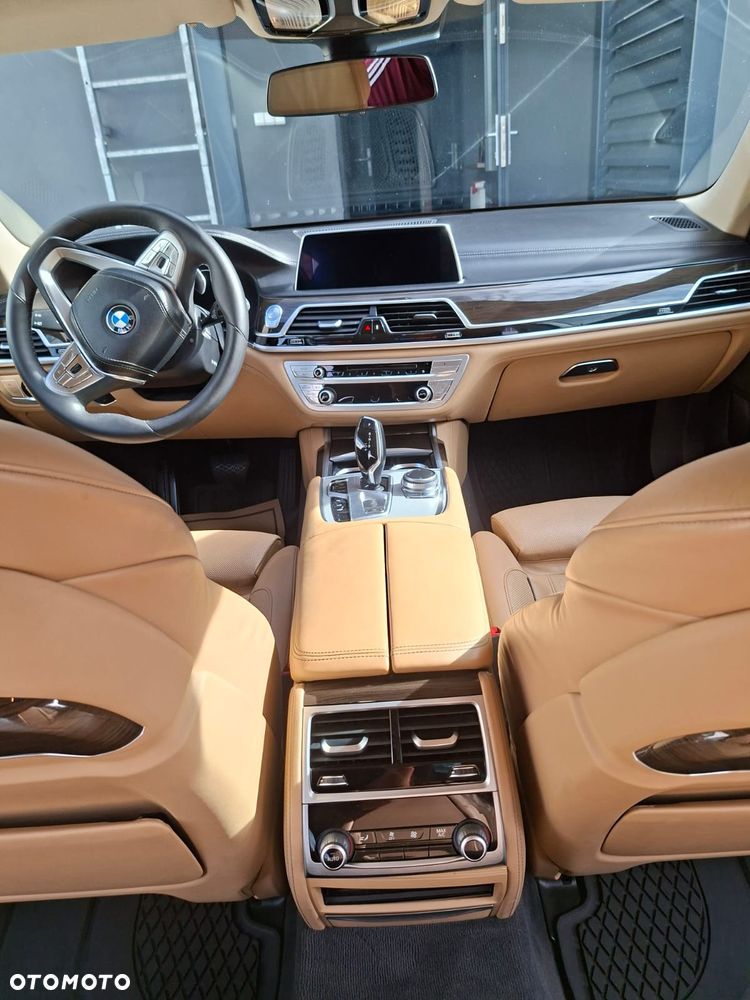 BMW Seria 7 730d xDrive - 16