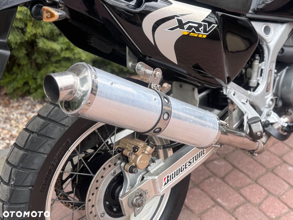Honda XRV - 24