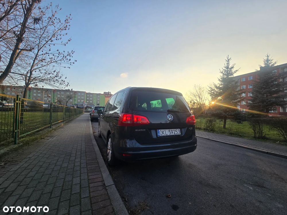 Volkswagen Sharan 2.0 TDI DSG BlueMotion Technology Comfortline - 12