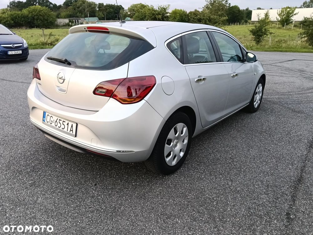 Opel Astra 1.7 CDTI - 12