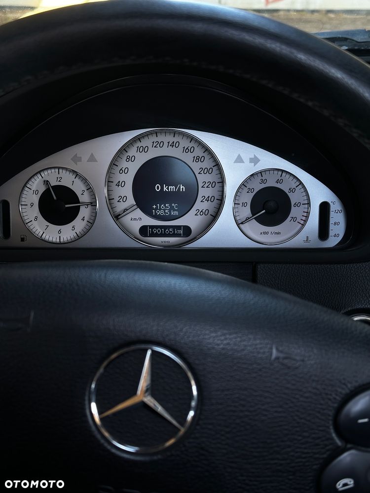 Mercedes-Benz CLK - 18