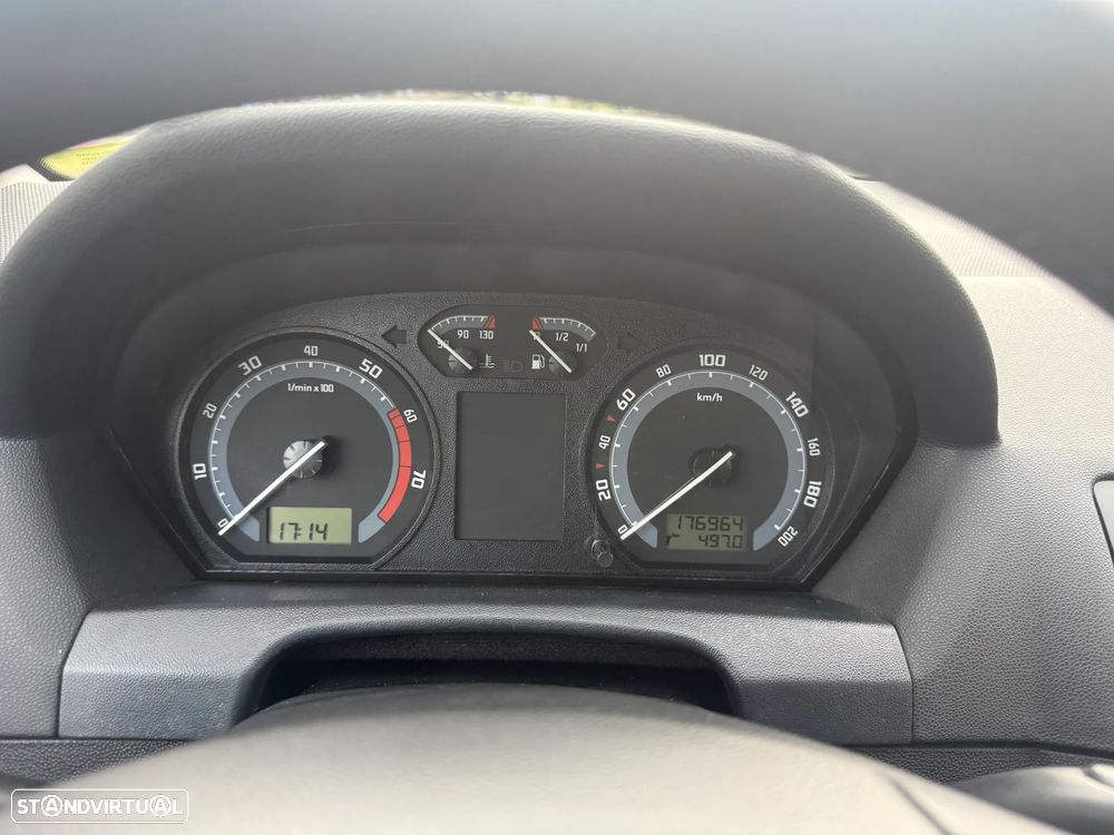 Skoda Fabia Break 1.2 Ambiente - 15