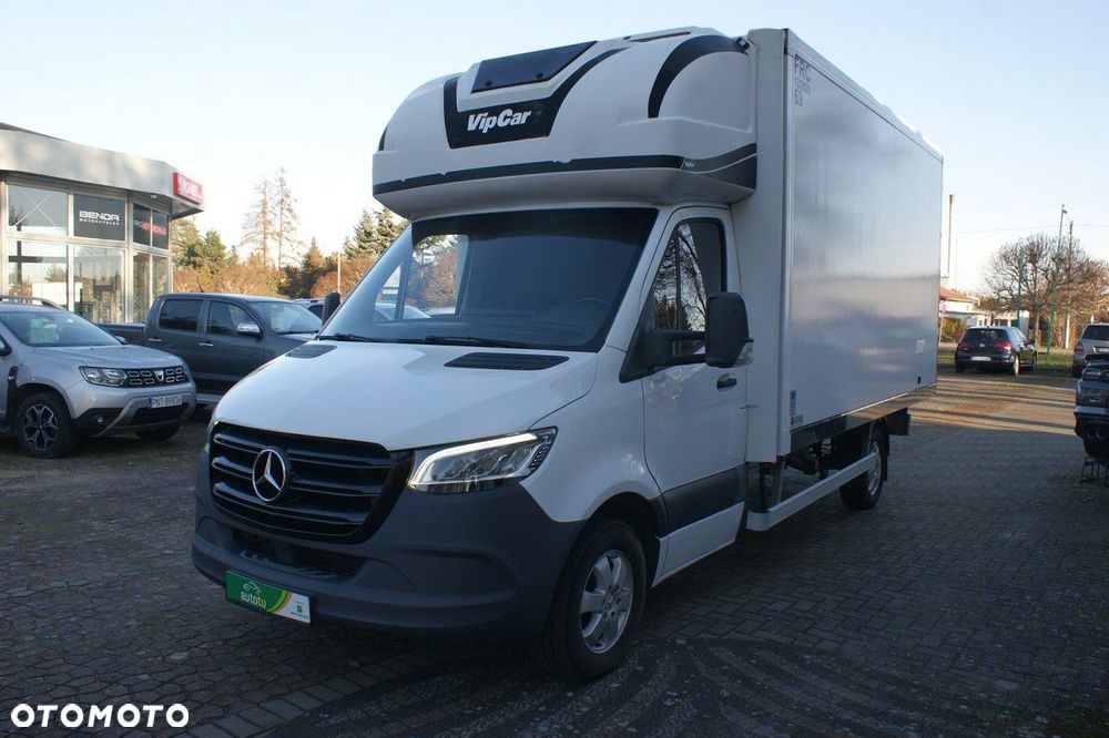 Mercedes-Benz Sprinter - 4
