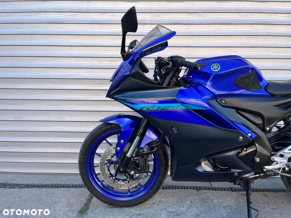 Yamaha YZF - 3