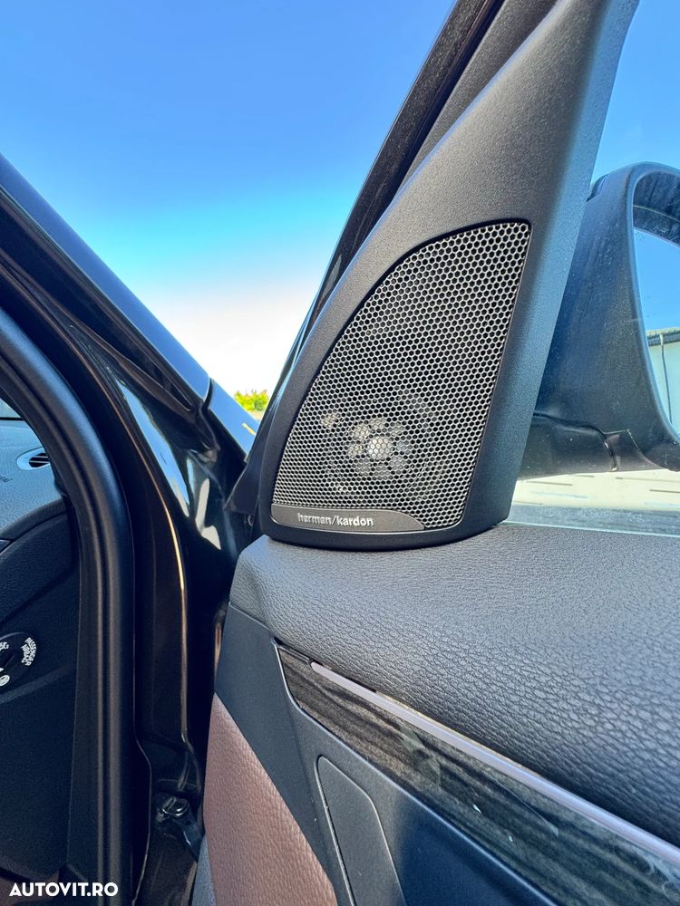BMW X1 sDrive20i AT xLine - 7