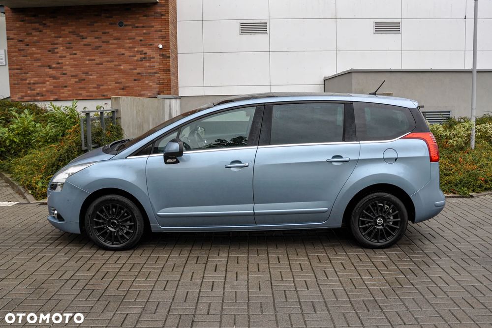 Peugeot 5008 2009 photo 2